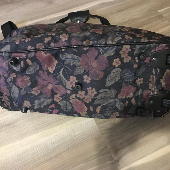 Two Piece Luggage Set For Weekend Overnight Travel - Picture 6 of 14